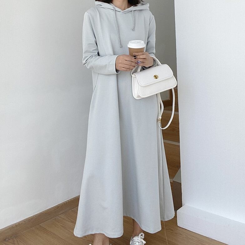 ワンピース レディース フード付きワンピース ロングワンピース ロング丈 長袖 フード付き フーディ 長袖ワンピース かわいい シンプル ナチュラル カジュアル おしゃれ お洒落 オシャレ ラフ 送料無料 ワンサイズ ゆる オフホワイト ブルー ブラウン ライトグレー ブラック 無地 ランチ 10代 20代 30代 40代 50代 ママ 学生 大学生 通学 お出かけ 買い物 公園 ピクニック 休日 旅行 楽ちん 普段使い ファッション コーデ スタイル カメラ 体型カバー 定番 春 秋 冬
