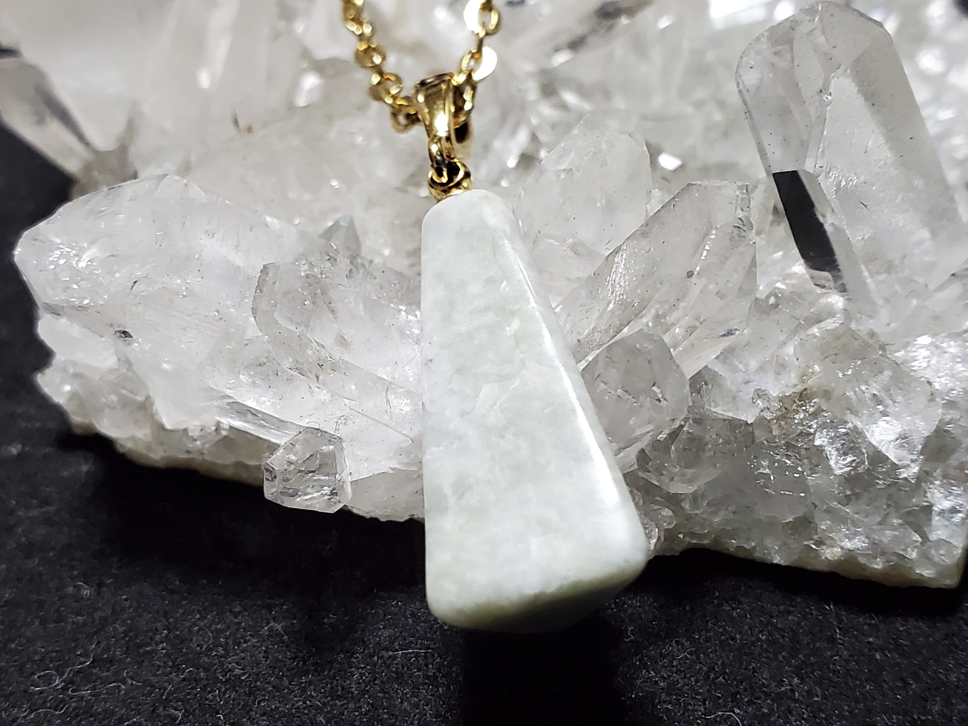 おまとめ専用です♡新作♡日高翡翠、天然ホワイトオニキス 若桜翡翠 ペンダントトップ | ー天然石 DEARSー