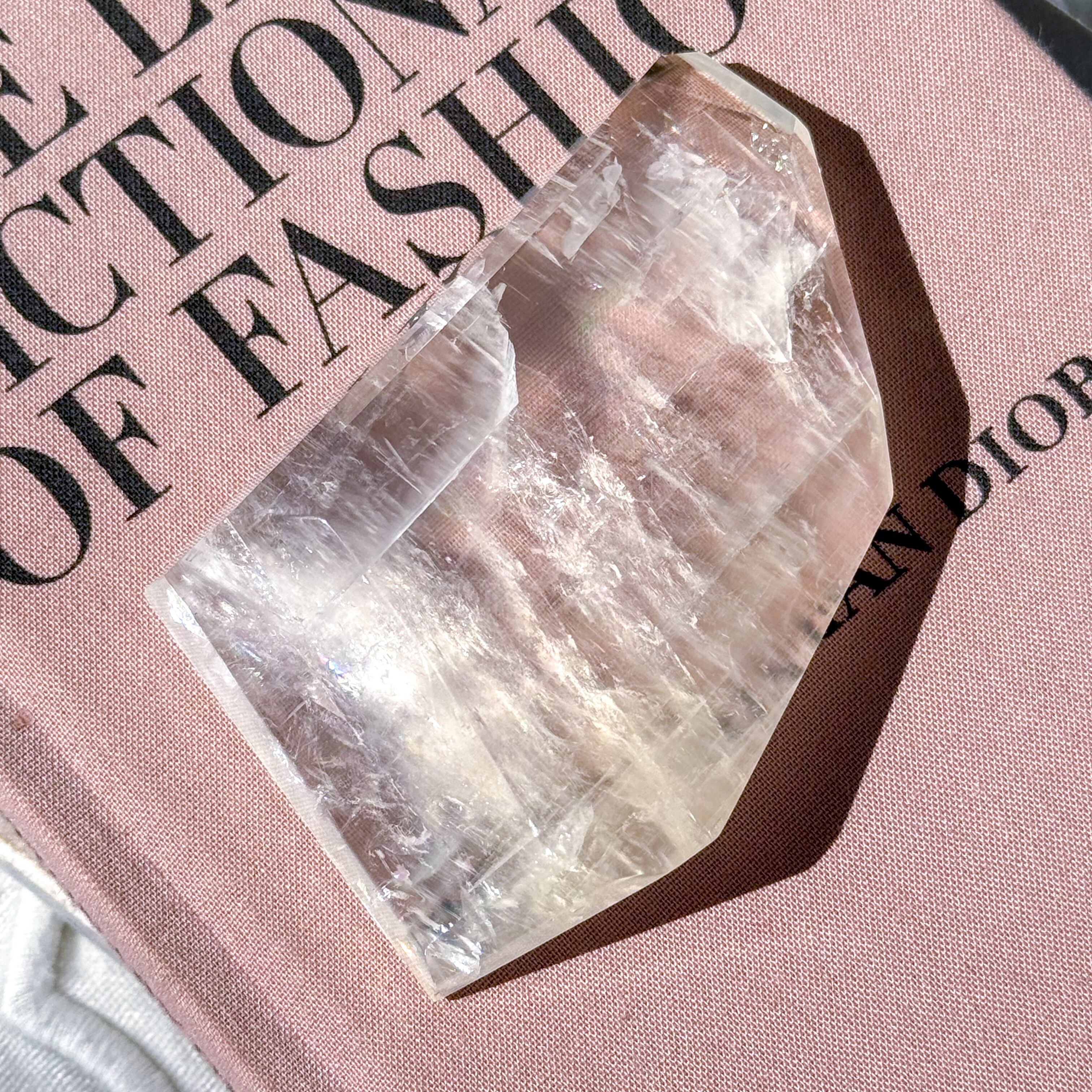 Gem Optical Calcite 3 ✧ ジェムオプティカルカルサイト