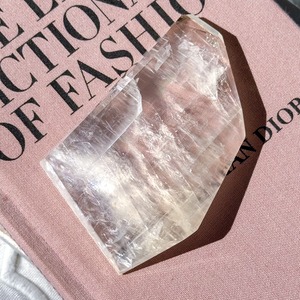 Gem Optical Calcite 3 ✧ ジェムオプティカルカルサイト