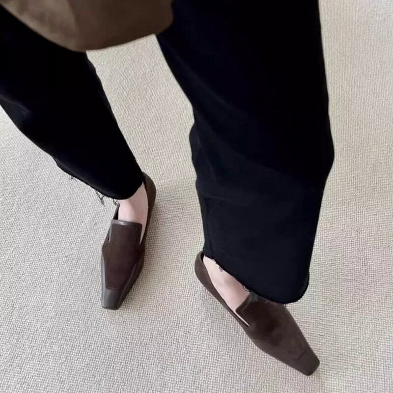 chunky heel square head shoes W00104