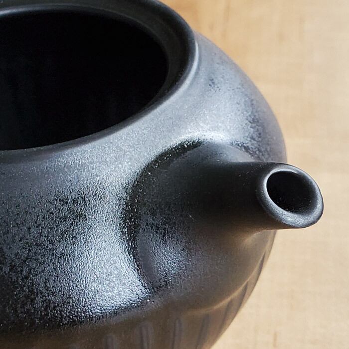 茶こし付き しのぎ ポット ブラック ティーポット フィルター付き 北欧