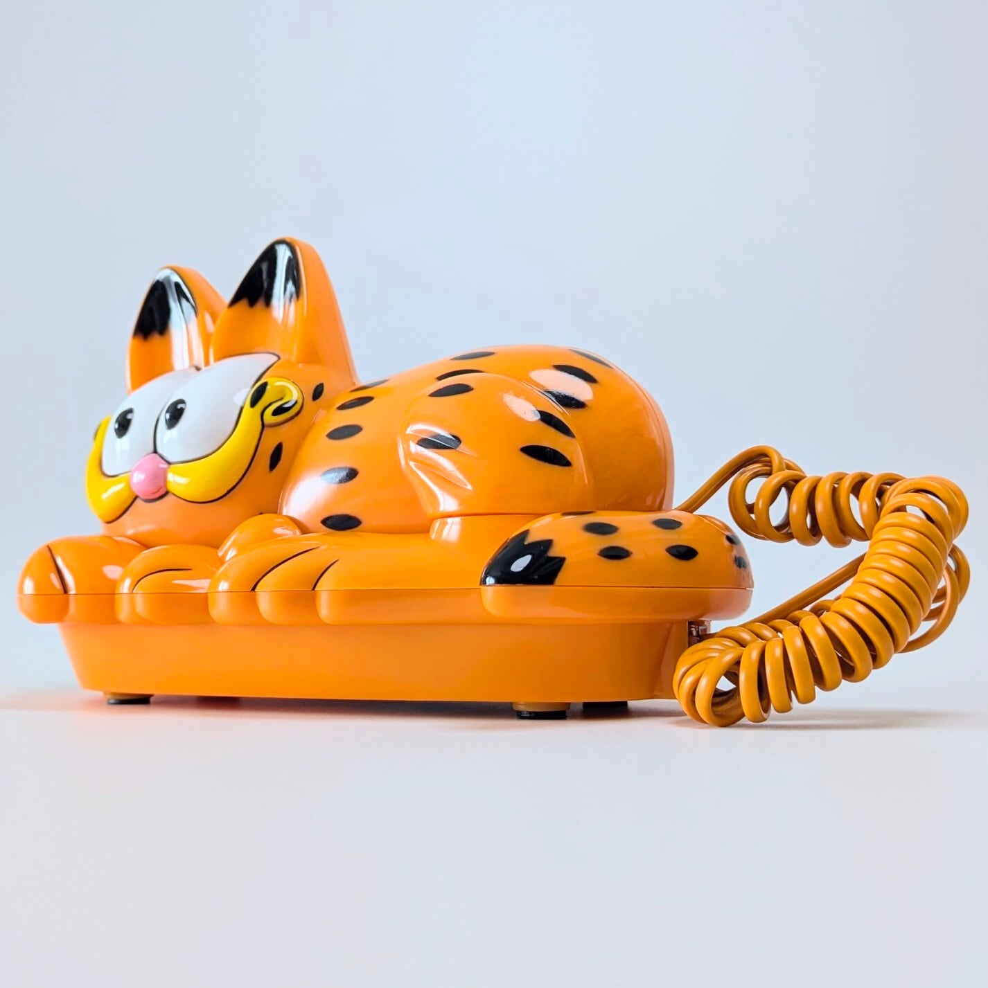☆ VINTAGE80' 90'☆【 Garfield ( ガーフィールド ) 】Garfield Telephone / 型番：HA8828(11)P/T / 電話機 〚アメリカン雑貨 アメトイ〛