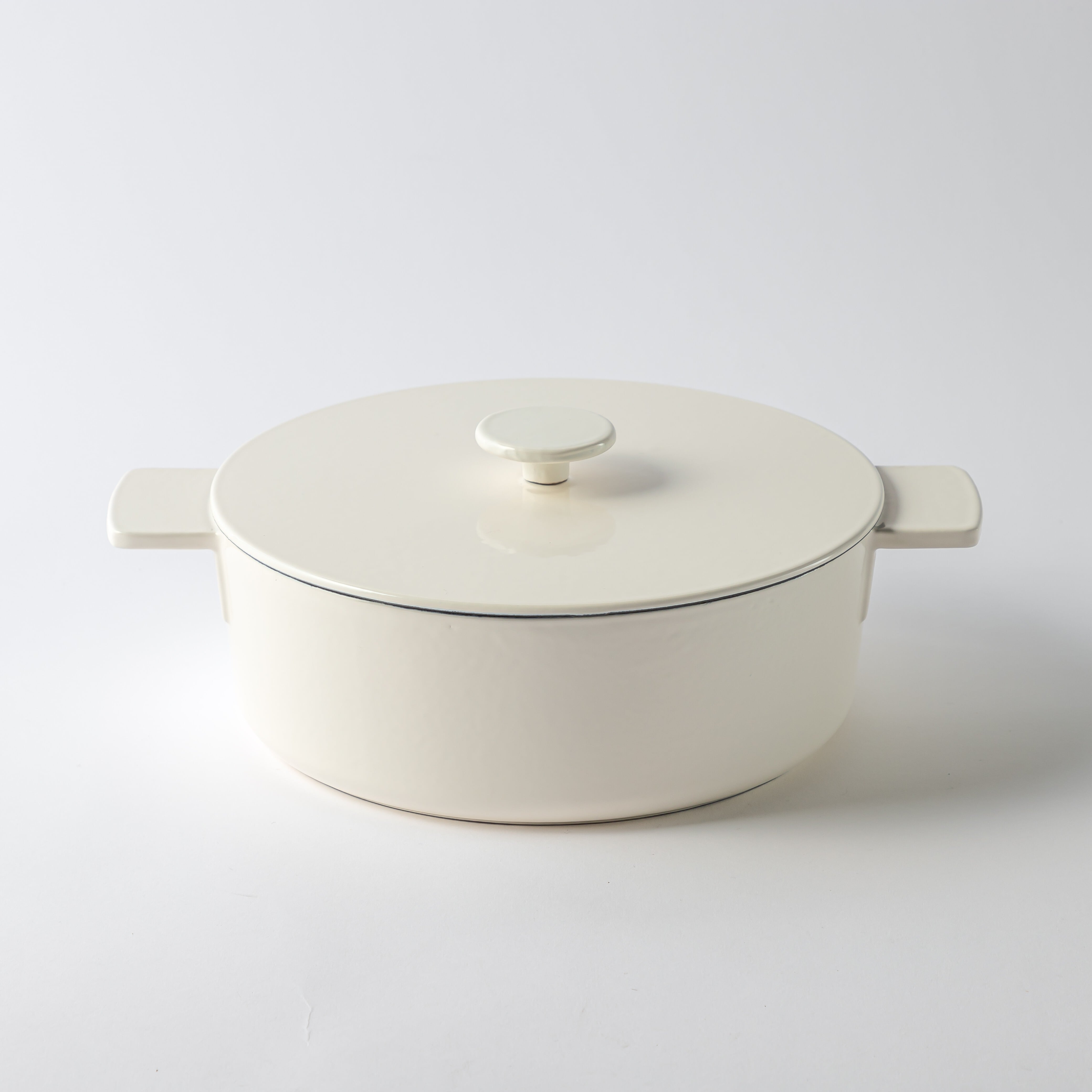 Primo 鋳物ホーロー鍋 24cm ホワイト