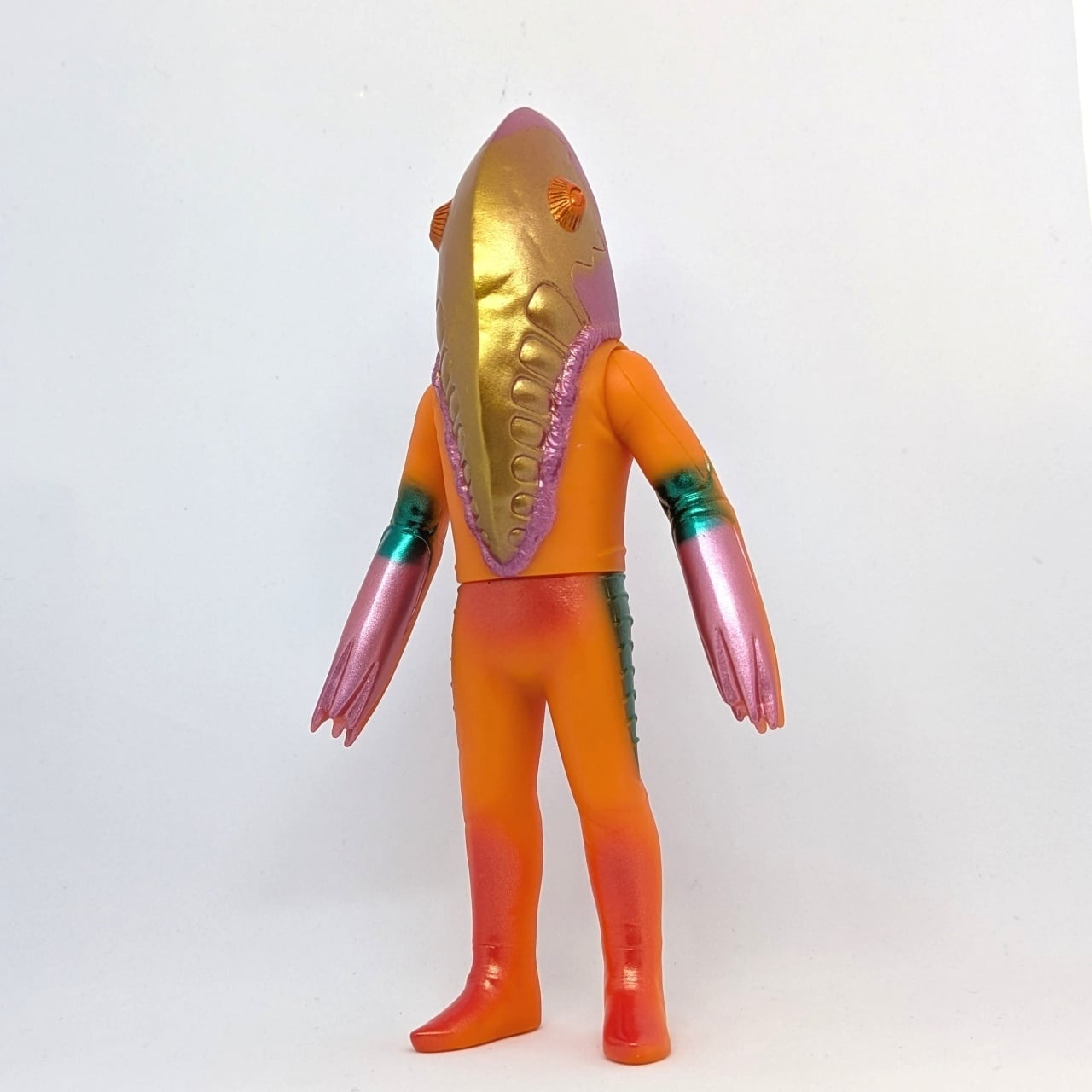 PPIH限定】KAIJU COLORS 2 メトロン星人 | 今でも見えてる！ ウルトラの星