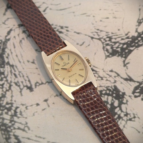 OMEGA 《ジュネーブ》 手巻き 1960年代 【1922】