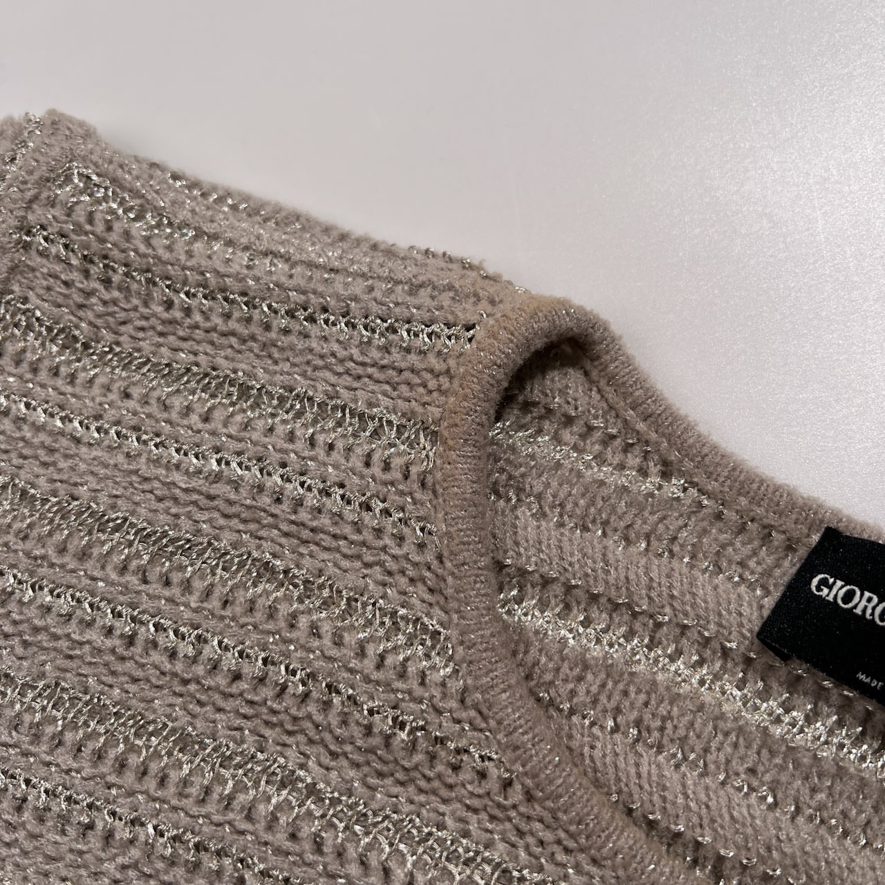 GIORGIO ARMANI ジョルジオアルマーニ ラメ ボーダー ニットセーター 斜めデザイン サイズ 44 /ジョルジオアルマーニジャパン