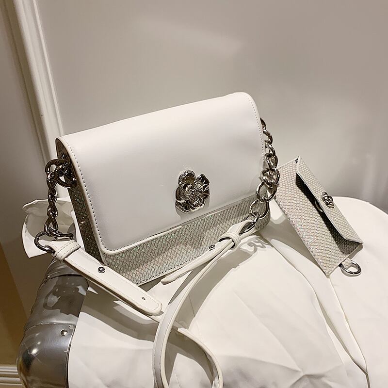 ネットレッドレディーススモールバッグ2020夏のニューウェーブインエインワイルドショルダーバッグファッションチェーンスモールスクエアバッグ Tiancai_Wing_Bag8248694