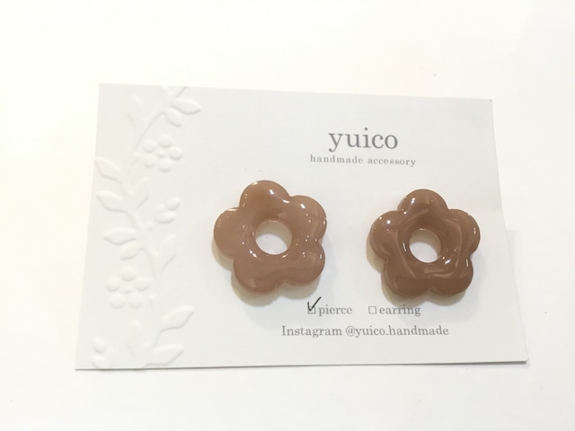 yuico 大きなお花のピアス