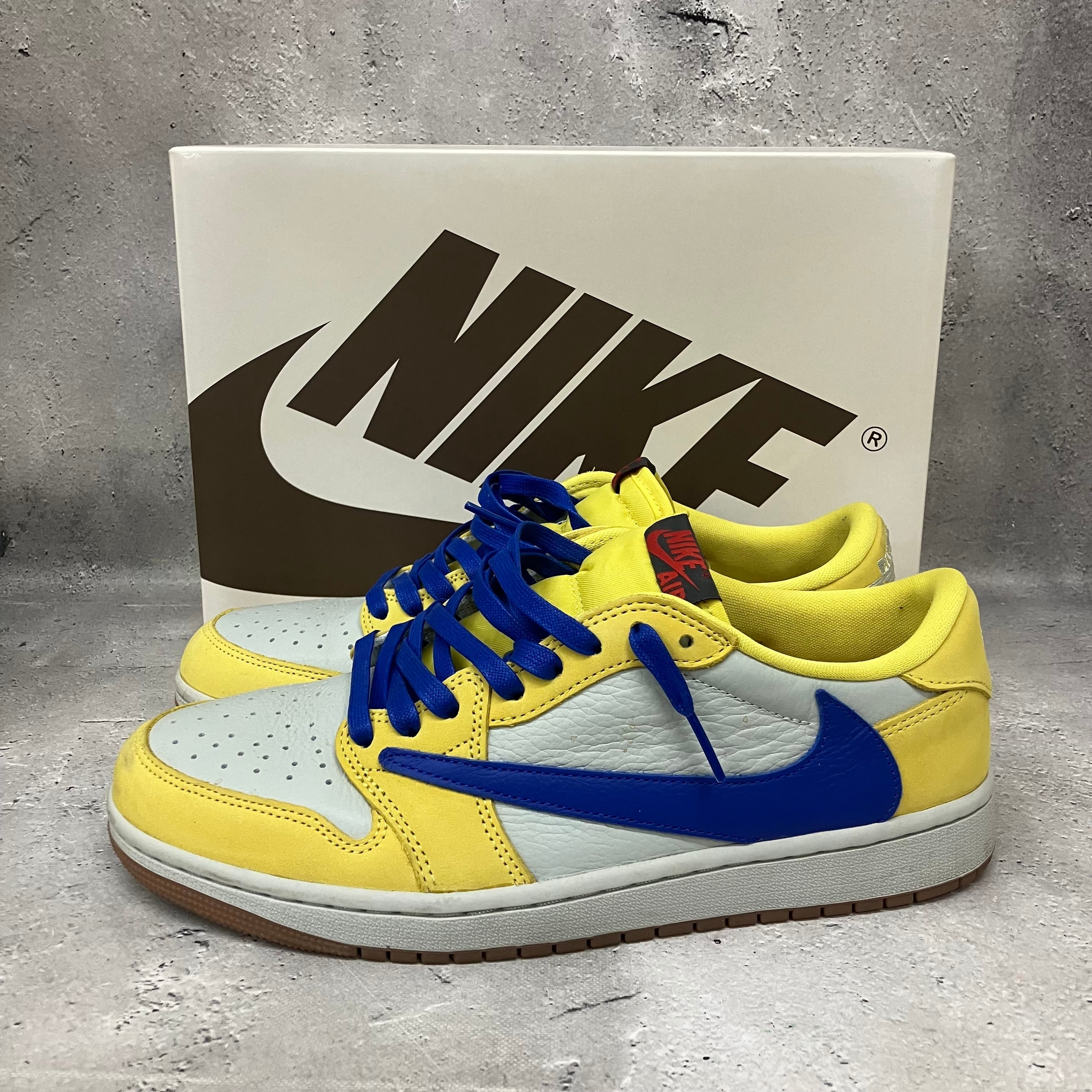 Travis Scott × Nike Women's Air Jordan 1 Retro Low OG 