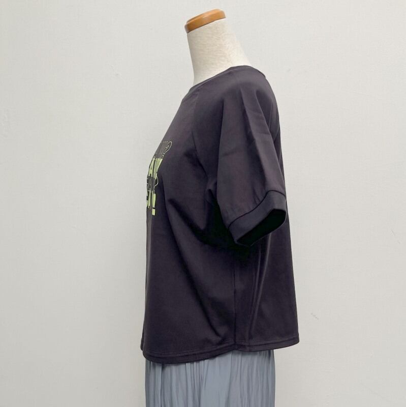 QTUME /クチューム ロゴプリント 半袖ラグラン Tシャツ 612-25227