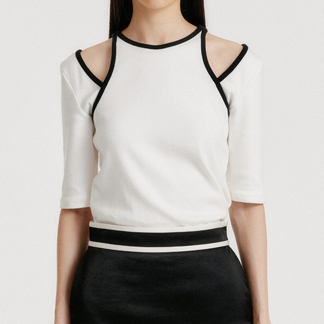 EENK　HALF SLEEVE CUTOUT TOP　WHITE