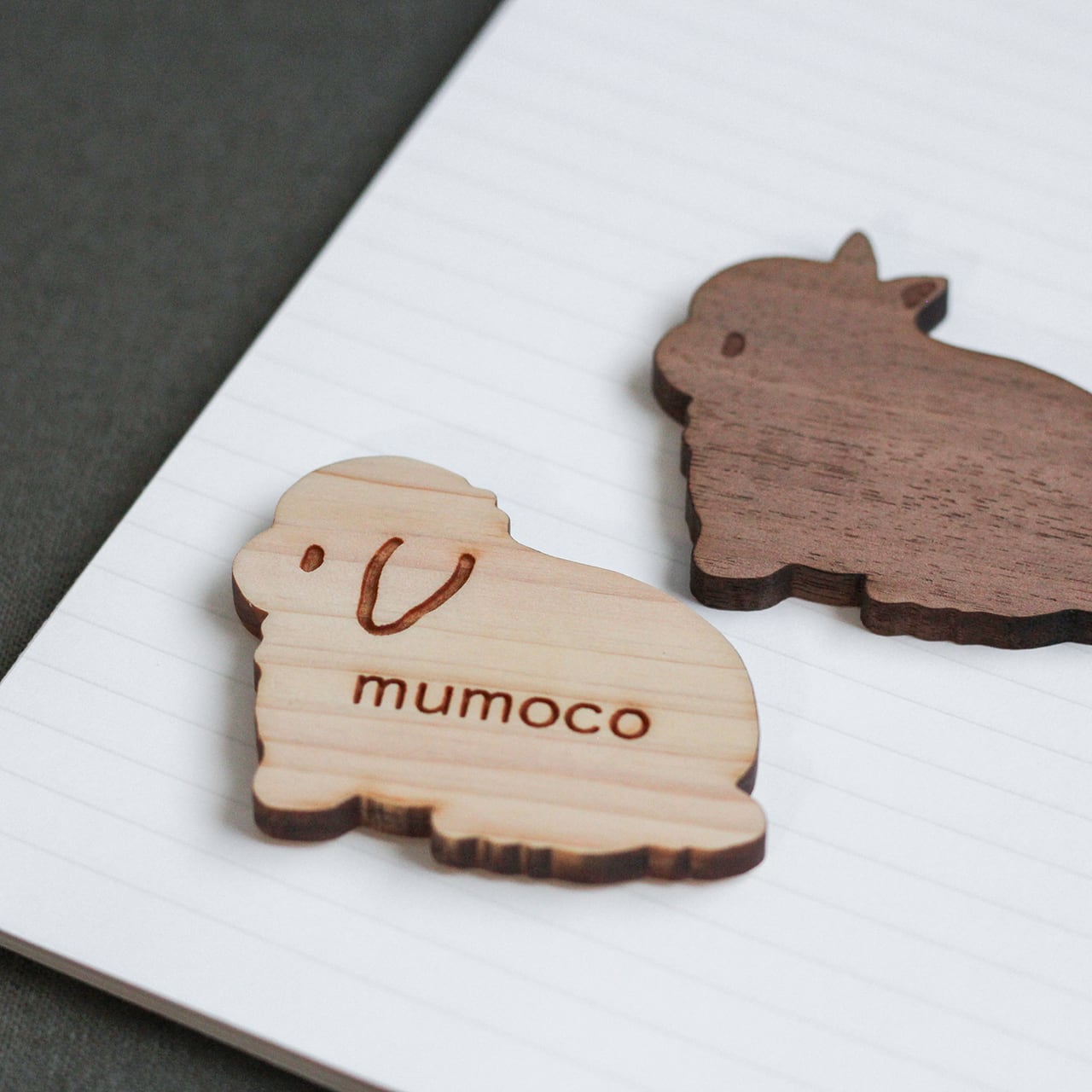 木のネームプレート｜BIG USA マグネット｜うさぎ雑貨 | mumoco au