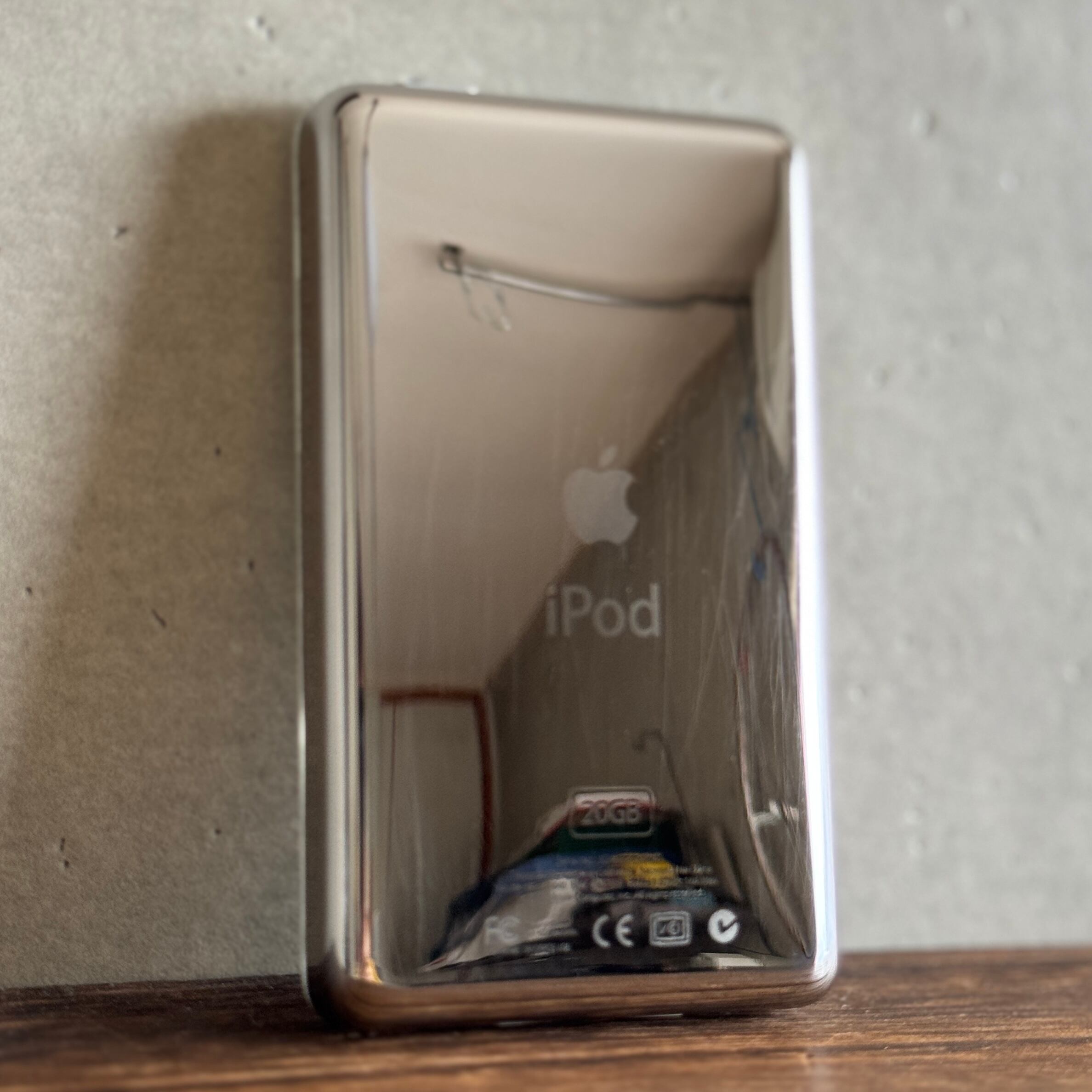 Apple 第3世代 iPod 20GB A1040 | USB充電セット（Firewire不要