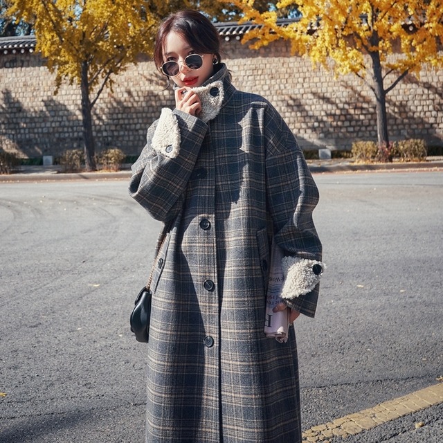 チェックコート ロングコート ボア 超ロング丈 もこもこ おしゃれ きれいめ アウター コート 上着 ジャケット レディース コーデ 10代 20代 30代 40代 秋 冬 チェック柄 ボア モコモコ ロング丈 マキシ丈 コート グレー 格子縞 綺麗め 大人 カジュアル 個性的 シングルブレスト スタンドカラ? モコモコ オーバーサイズ ルーズ こなれ感 シンプル 主役級 個性的 お洒落 普段使い 主役 学生 通勤 通学 デート ＯＬ オフィス 韓国 人気 2019 新作 大きいサイズ xl db0462