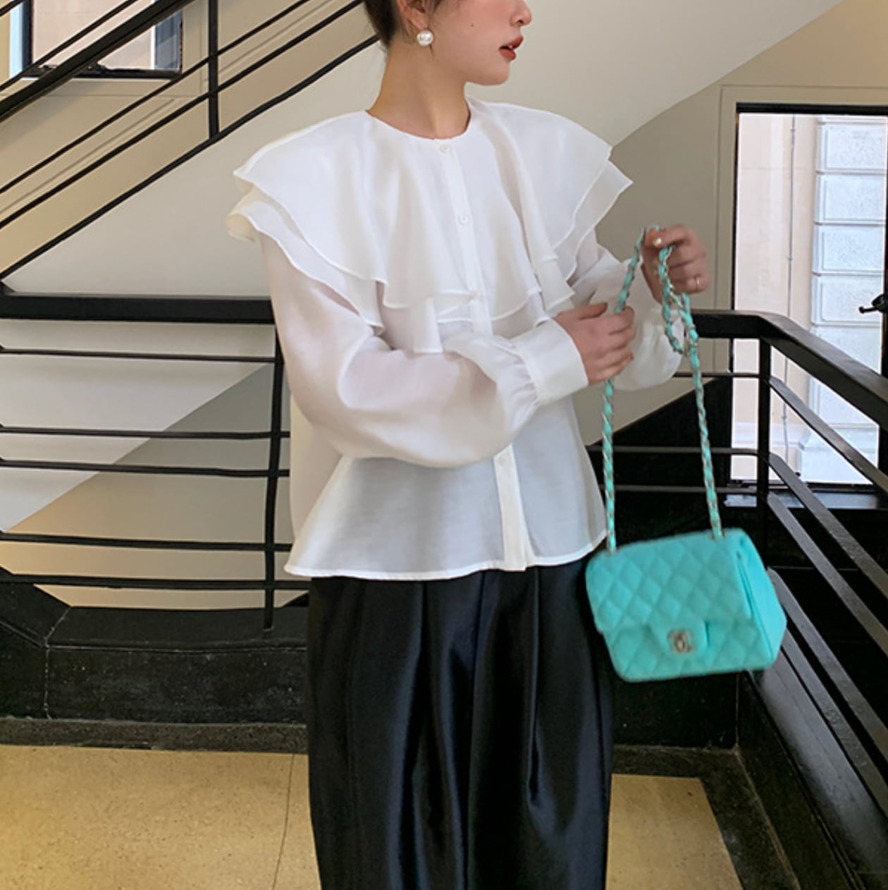 Lotus leaf collar shirt