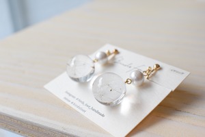 birds foot/たんぽぽの綿毛ビー玉イヤリング