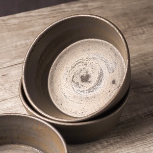 鉄錆 6寸切立鉢／吉永哲子