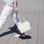 Cuboid bag 生成り