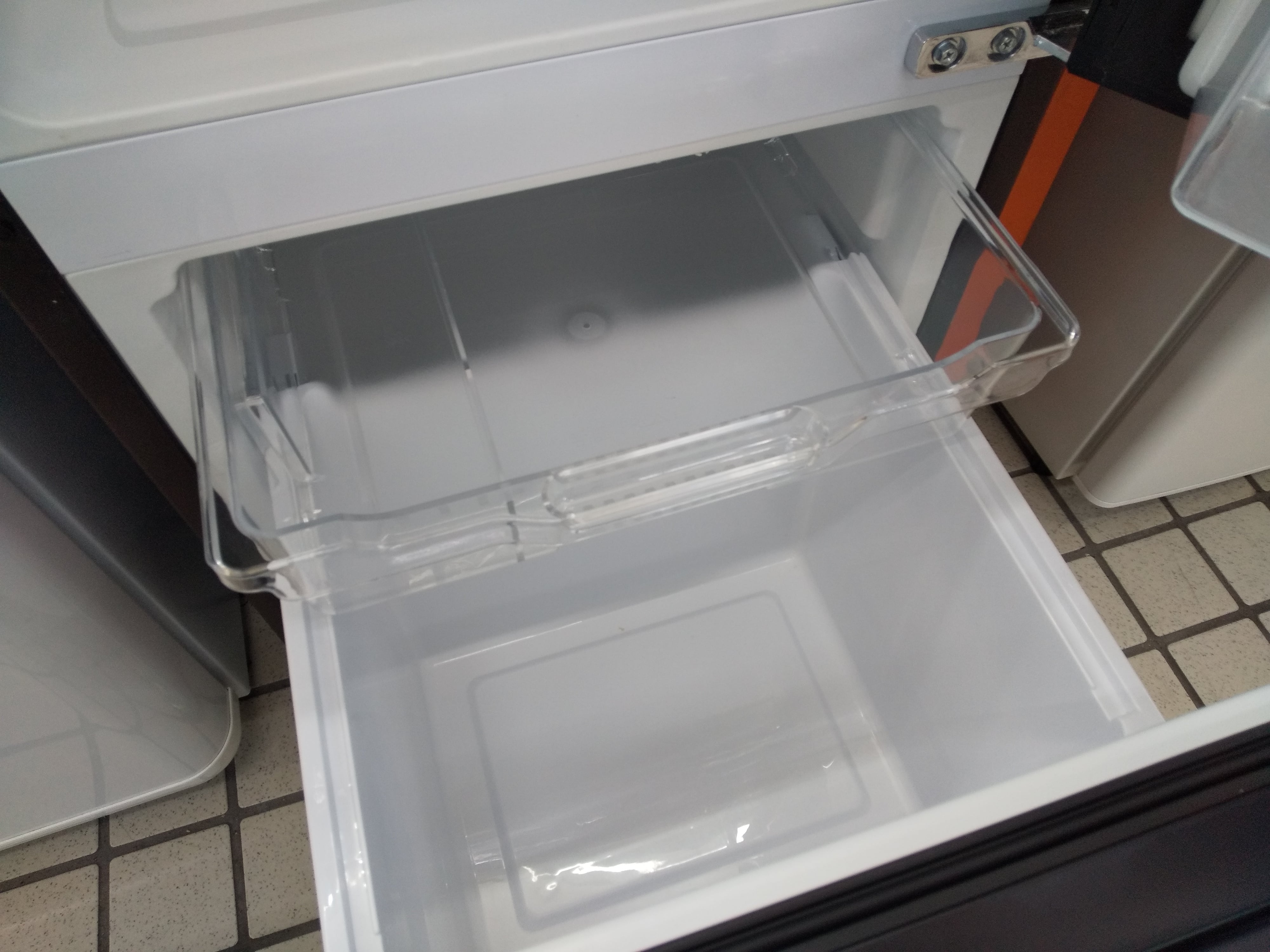 ハイセンス 2ドア冷蔵庫 154L HR-G1501 2017 | 高く買取るゾウ  