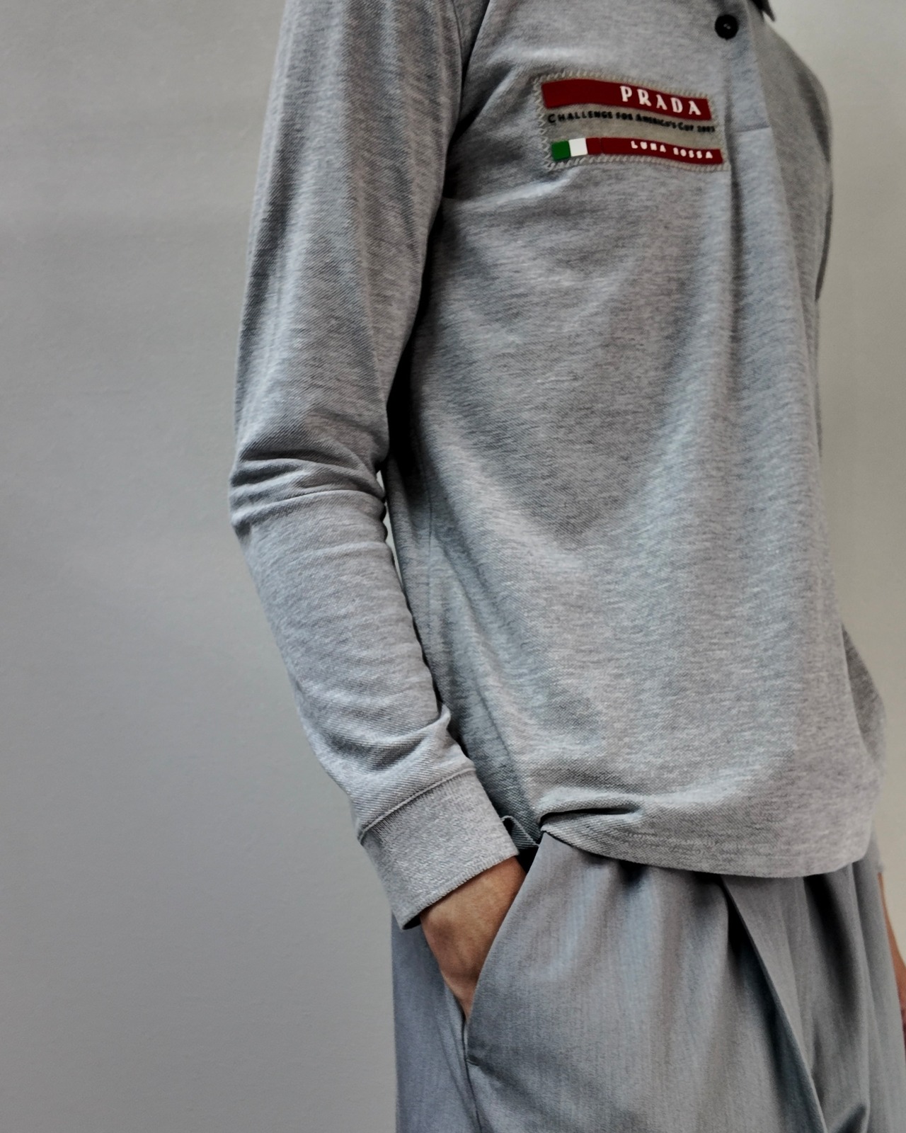 【2003 PRADA】rubber plate grey polo shirt