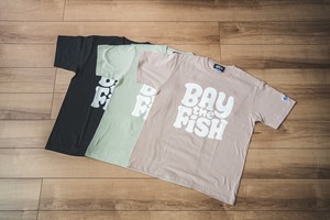 BAY THE FISH 6.2オンス プレミアム Tシャツ