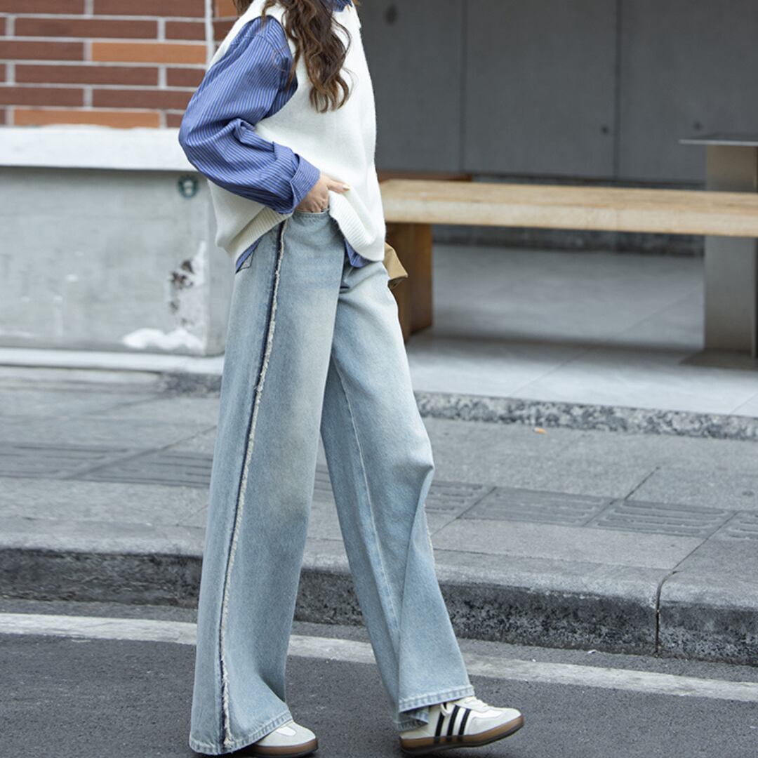 raw edge contrast jeans