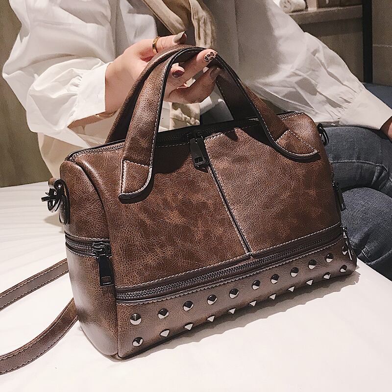 スタンダード レトロ メッセンジャーバッグ Tiancai_Wing_Bag9658329