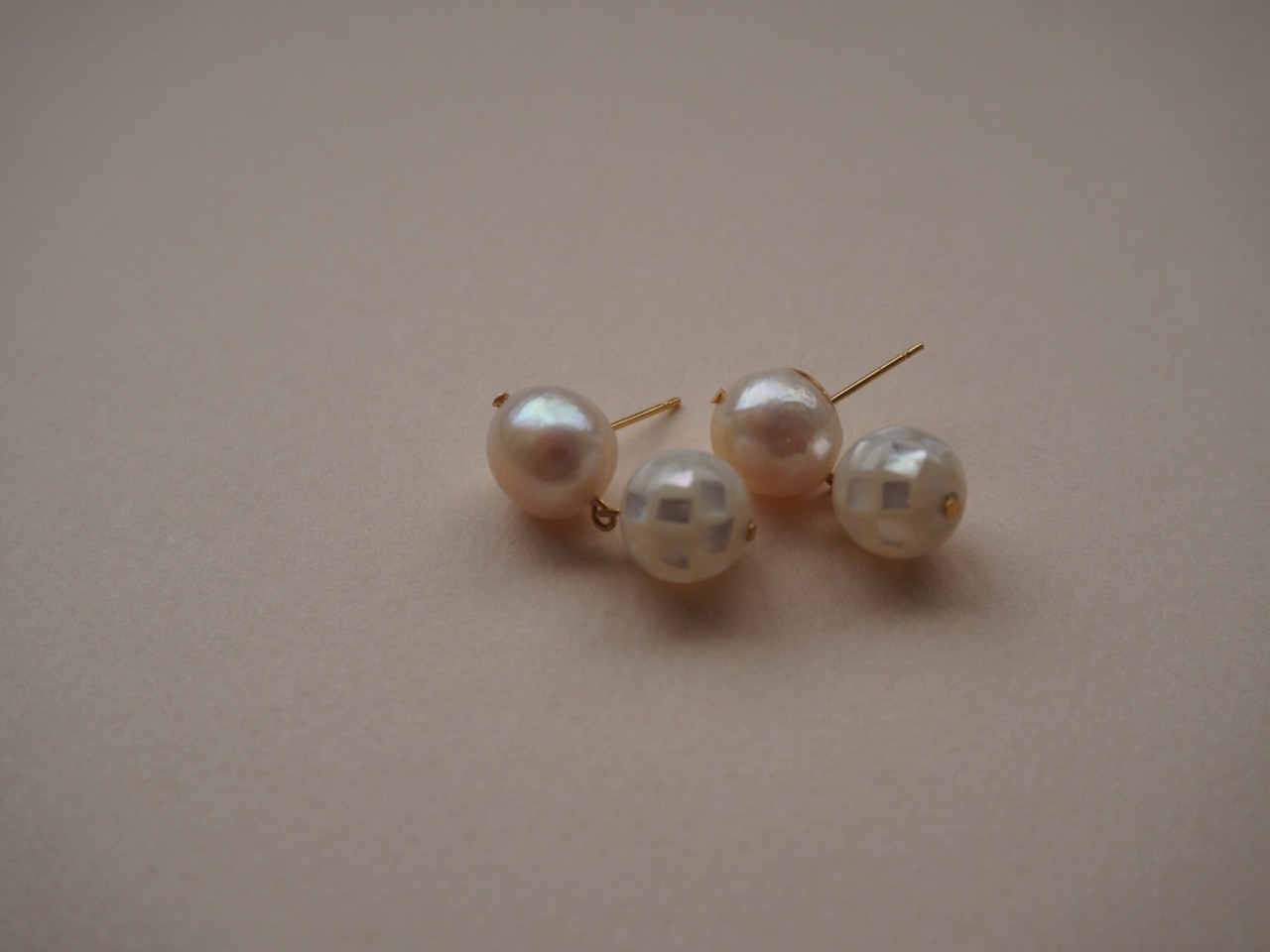 【 PURE 】PURE × mother of pearl pierce