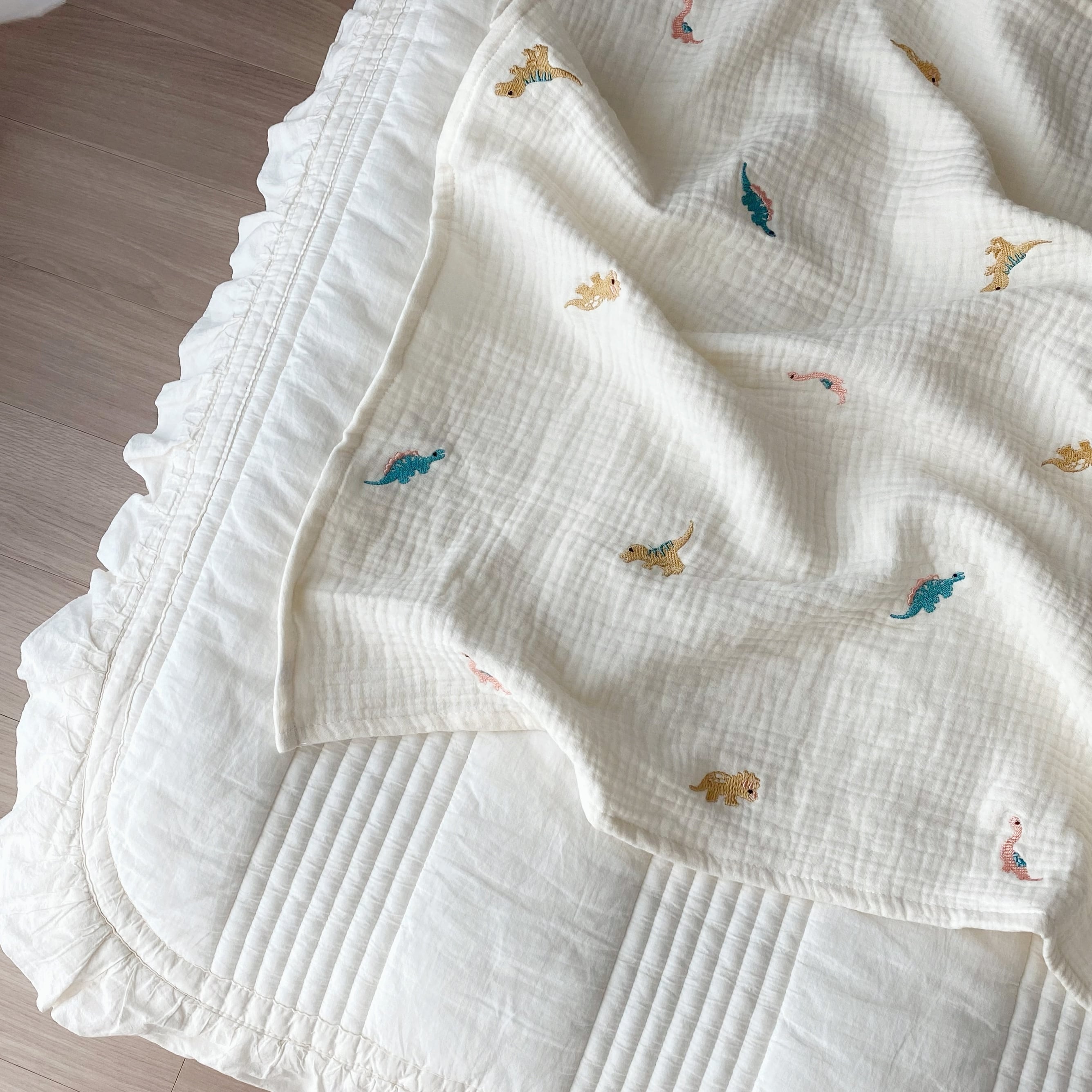 恐竜刺繍3重ガーゼブランケットMサイズ | イブル&Baby Fabric