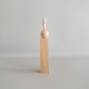 （w33）wood figure 台付