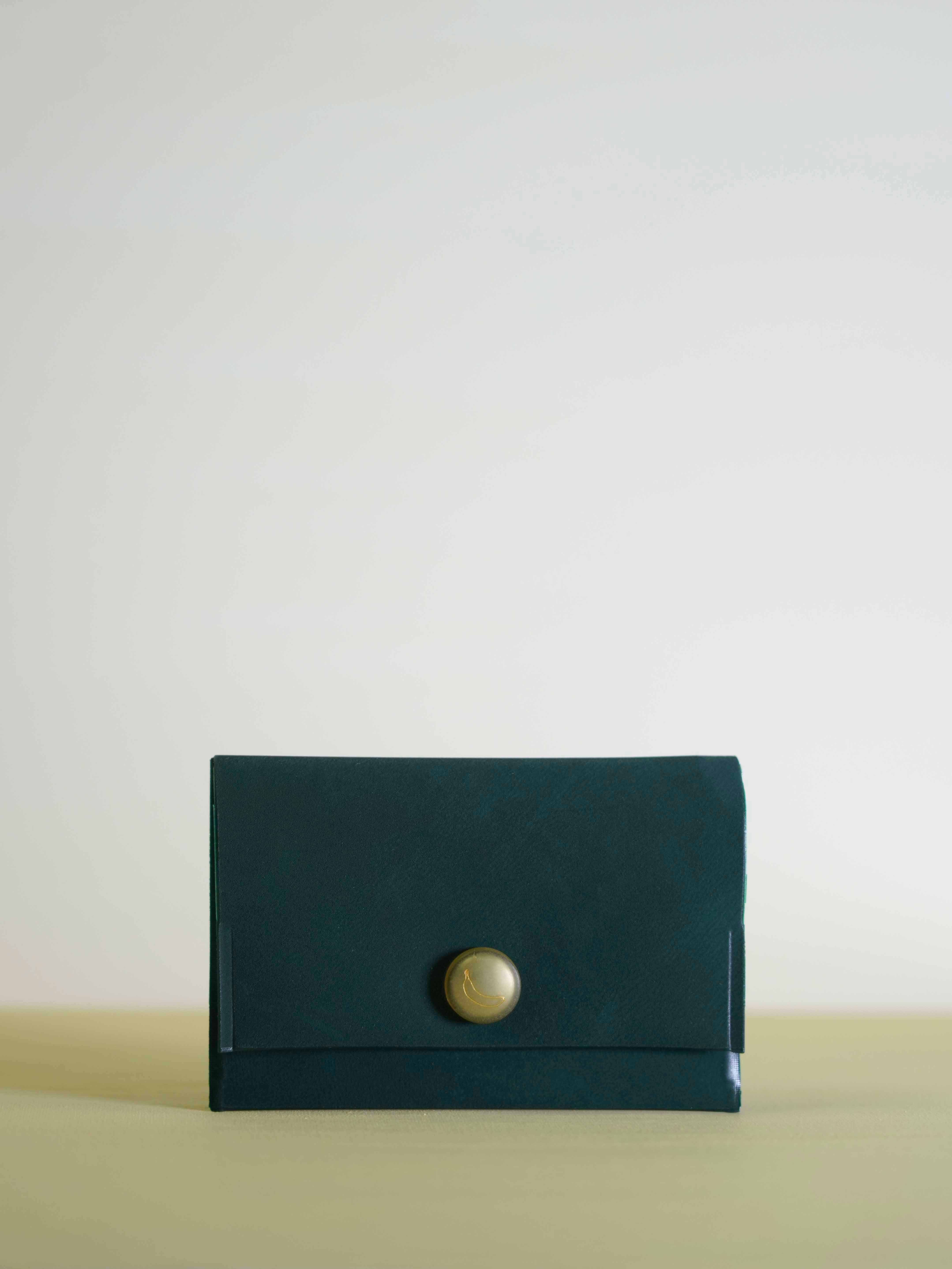 BLUE BANANA（ブルーバナナ）公式オンラインストア