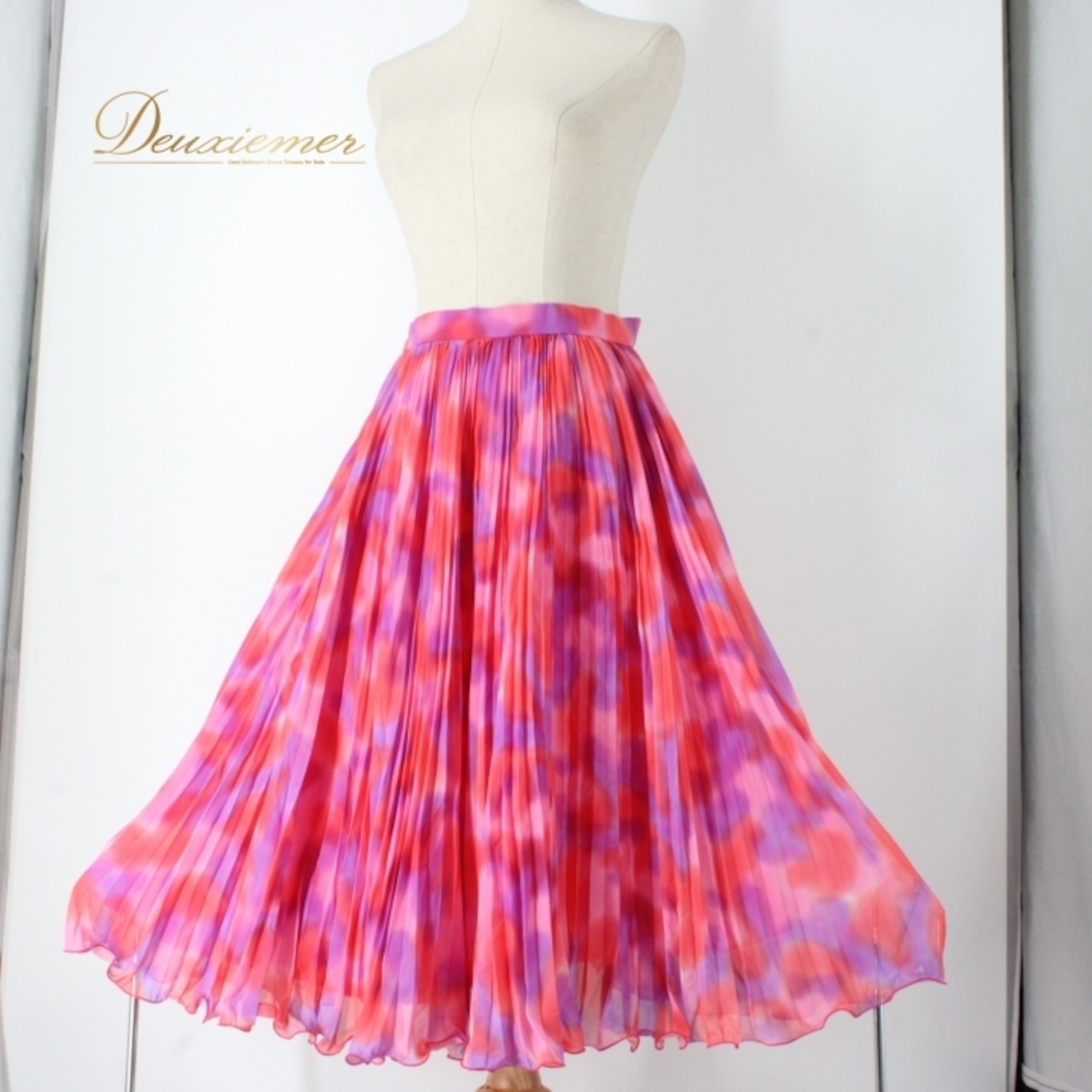 社交ダンス 衣装 スタンダード スカート レッスンウェア レディース 紫 赤 ピンク系 レッド系 パープル系 練習着 カラフル マルチカラー ファスナー 日本製 女性用 練習用 フレアスカート 軽量 柔らかい おしゃれ コスチューム ダンスウェア ストレッチ レディースファッション 春夏秋冬 服飾 コーディネート