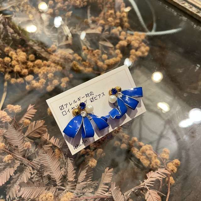 ichi.rin：青いリボンピアス