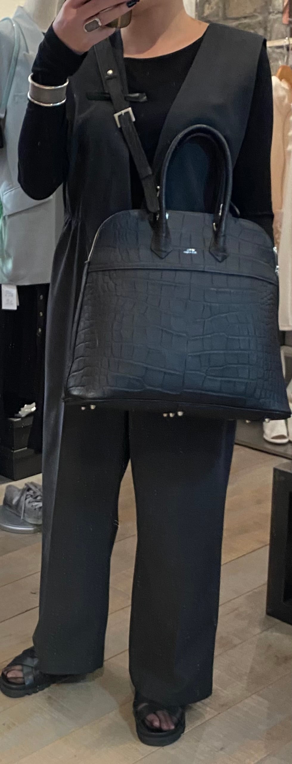 m.u.l】クロコダイル型押し ROUND TOTE L | saumurkyoto m.u.l】クロコダイル型押し ROUND TOTE L | saumurkyoto