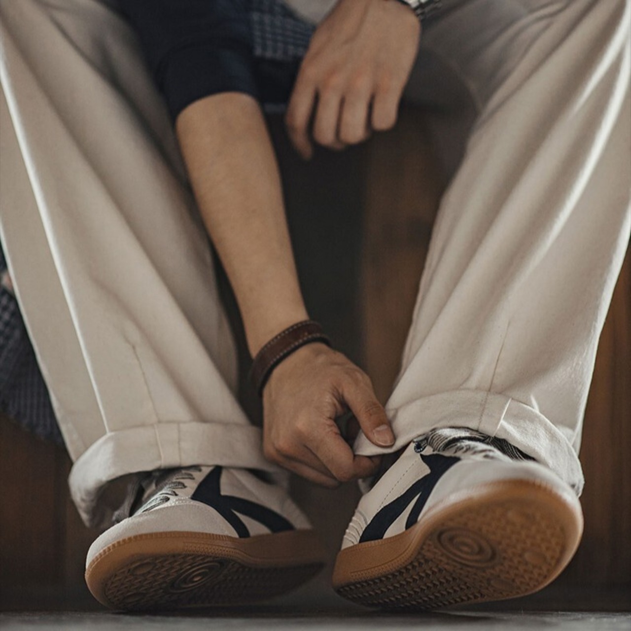 Classic Design White Sneakers / クラシック デザイン ホワイト スニーカー