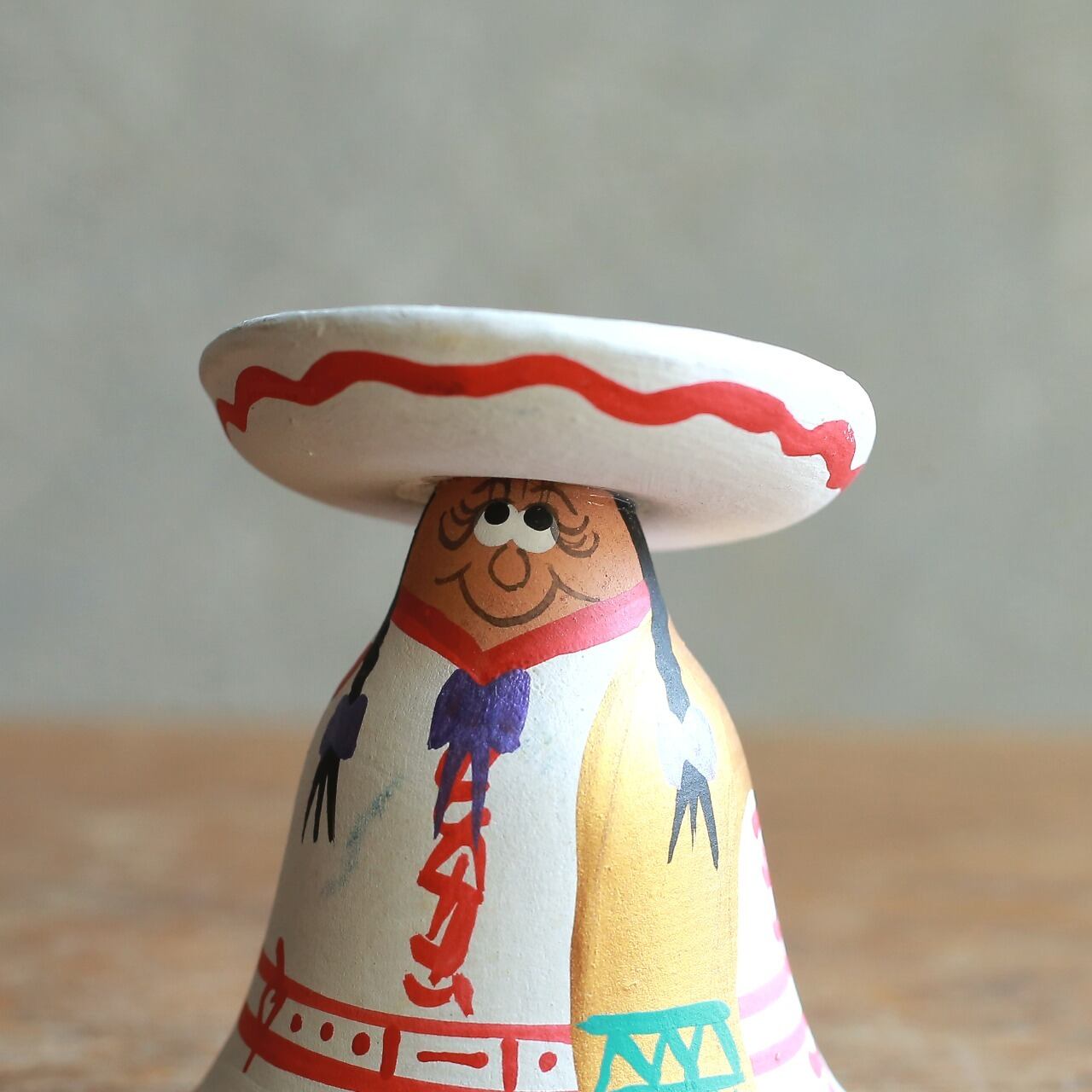 メキシコからやってきた、色彩豊かな呼び鈴｜陶器製 メキシカンベル