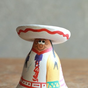 メキシコからやってきた、色彩豊かな呼び鈴｜陶器製 メキシカンベル ソンブレロ ヴィンテージ置物