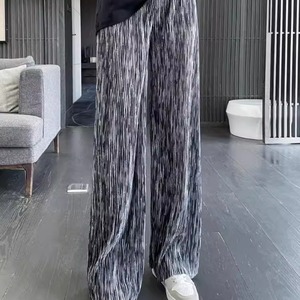 ワイドパンツ 大きいサイズ アイスシルク イージーパンツ パンツ ゴム ストレートパンツ 夏 プリーツパンツ プリーツ カジュアルパンツ カジュアル リラックスパンツ リラックス 涼しい