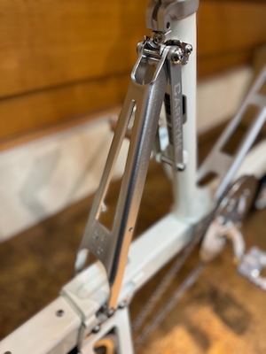 CarryMe x SEicコラボモデル　CLASSIC　カンノーリクリーム/ネイビーブルー