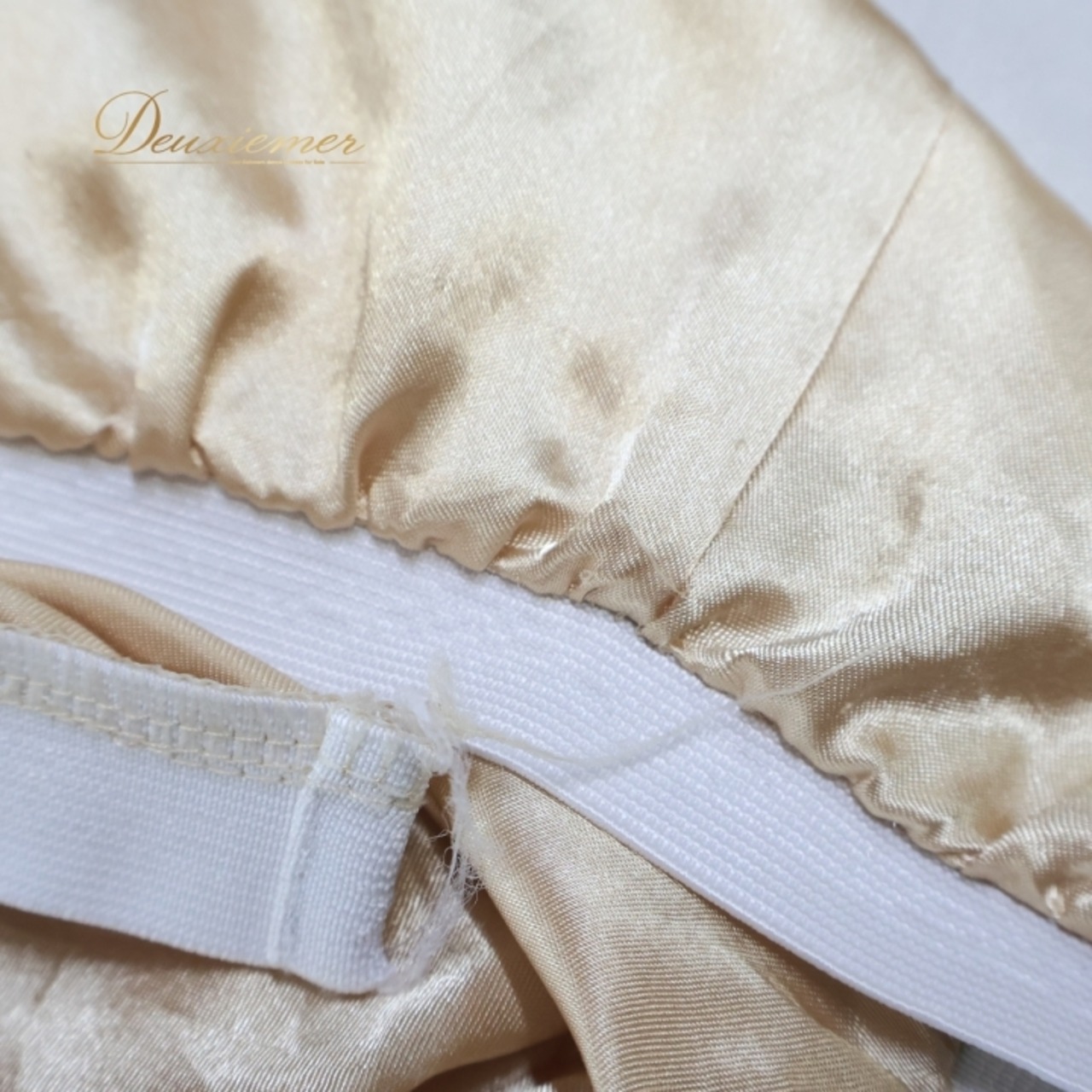 フラメンコ 衣装 ペチコート スカート ファルダ 光沢 金 軽い 薄い ダンス イチオク ICHIOKU 発表会 重ね着 ゴールド系 ベージュ系 フラメンコダンス 発表会衣装 スカートダンス コスチューム 舞台衣装 イベント用ペチコート 軽量素材 ステージ衣装 ダンス用スカート ベージュスカート ゴールドスカート