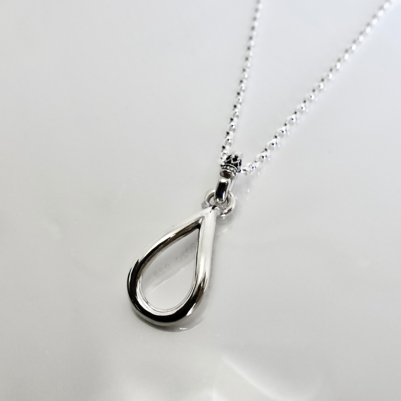 OPEN TEARDROP NECKLACE / オープンティアドロップネックレス