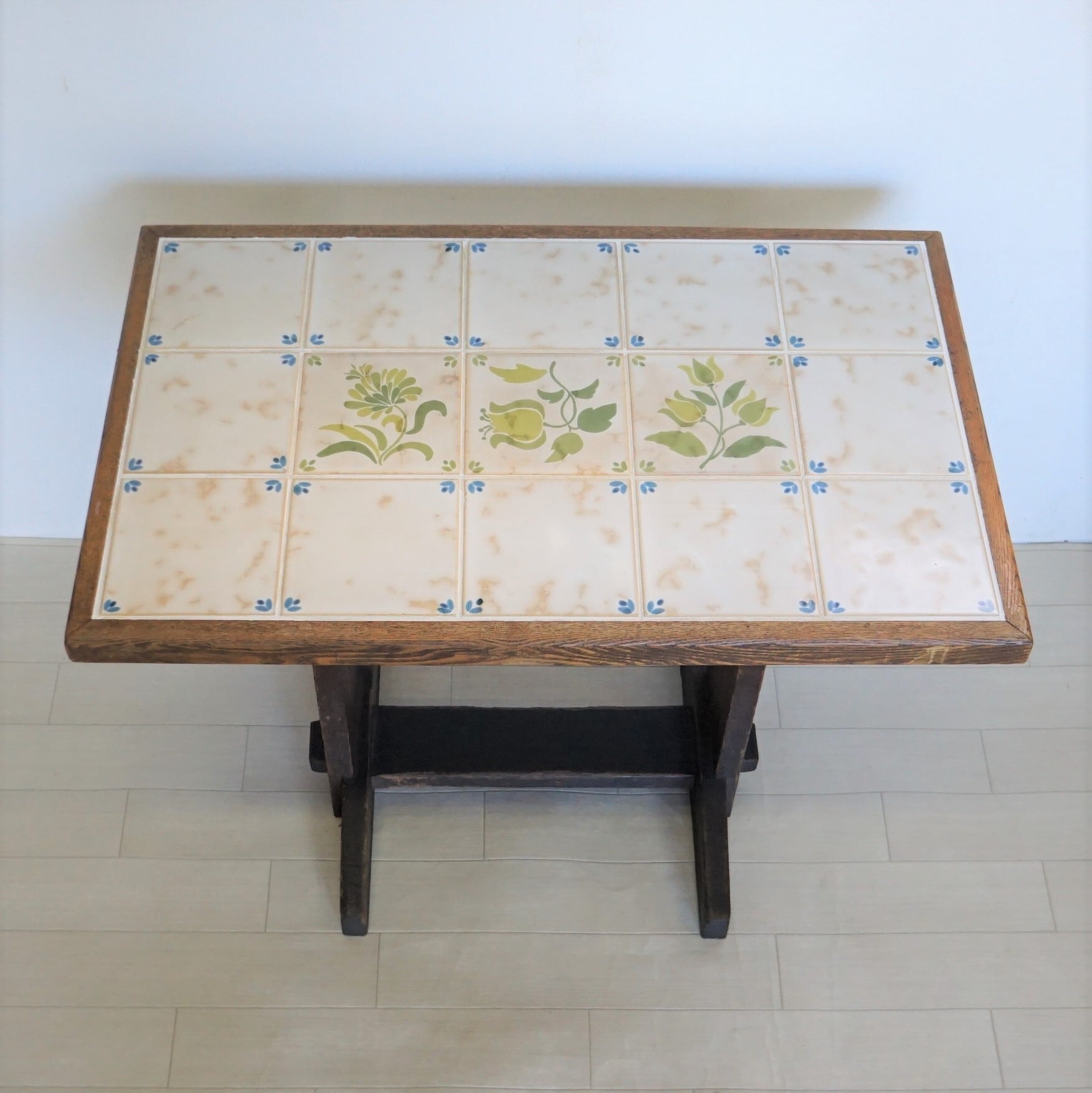 ふるはうす タイルテーブル（中）1 | 純喫茶家具の村田商會