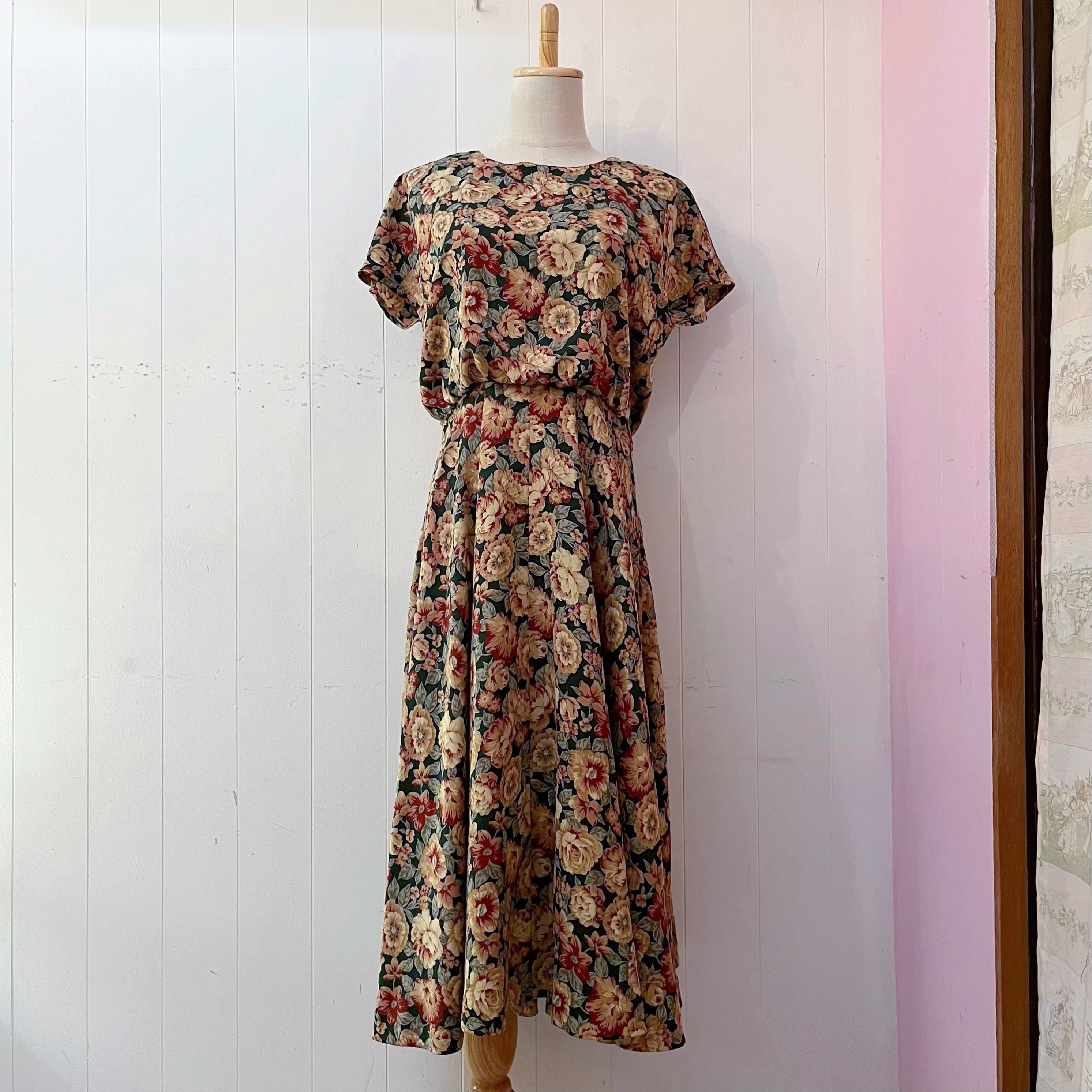 dark flower back button one-piece