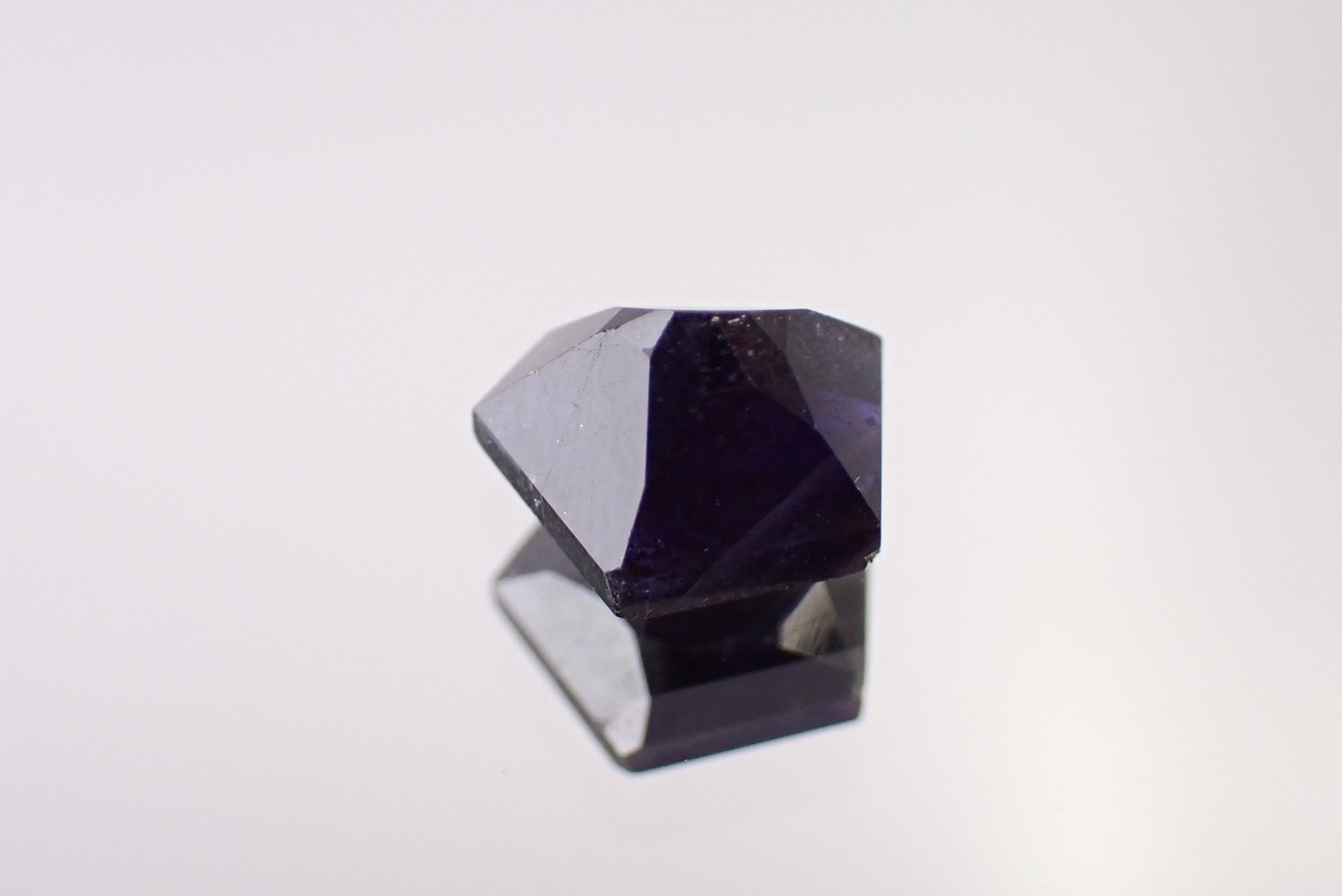 アイオライトサンストーン　2.30ct　[C11-726]