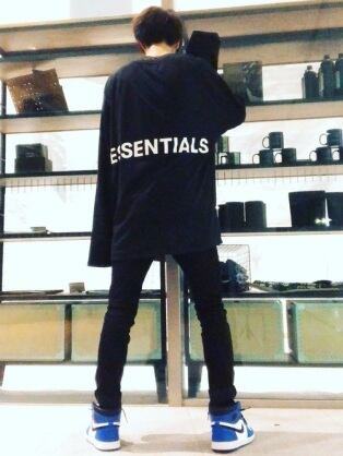 レアな腰ロゴ！FOG ESSENTIALS ロンT¥15000+tax