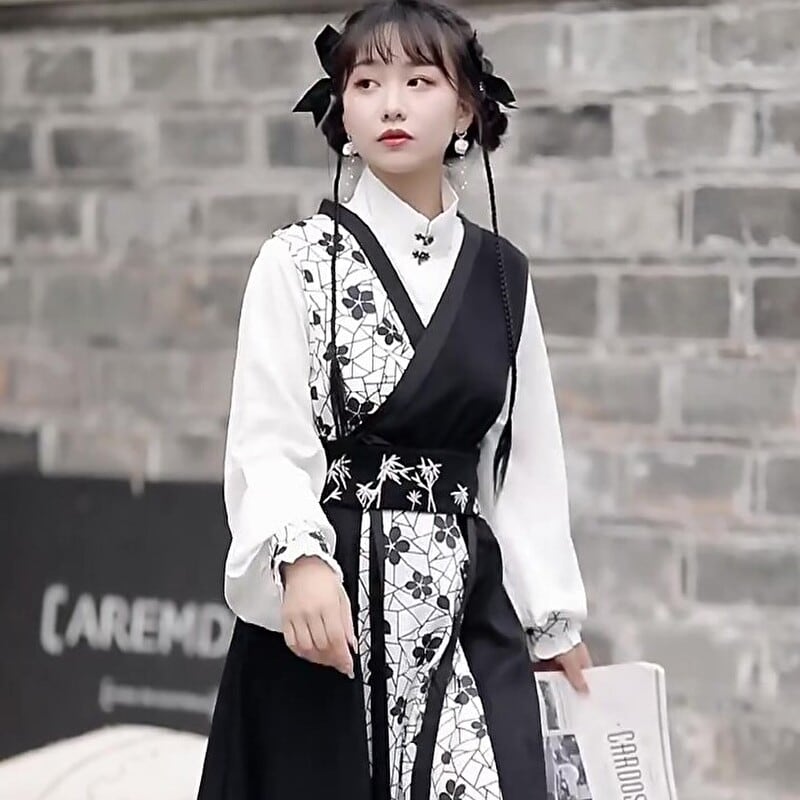 天使と悪魔 サブカル系 漢服 チャイナ服 中国 民族衣装 ロング丈