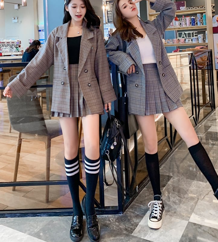 双子コーデ ジャケット スカート2点セット セットアップ 2点セット チェック プリーツ レトロ 可愛い オシャレ デート 女子会 Lamitte Deco トレンド 韓国ファッション ショップ Base店 双子コーデ ジャケット スカート2点セット セットアップ 2点セット チェック プリーツ レトロ 可愛い オシャレ デート 女子会 Lamitte Deco トレンド 韓国ファッション ショップ Base店