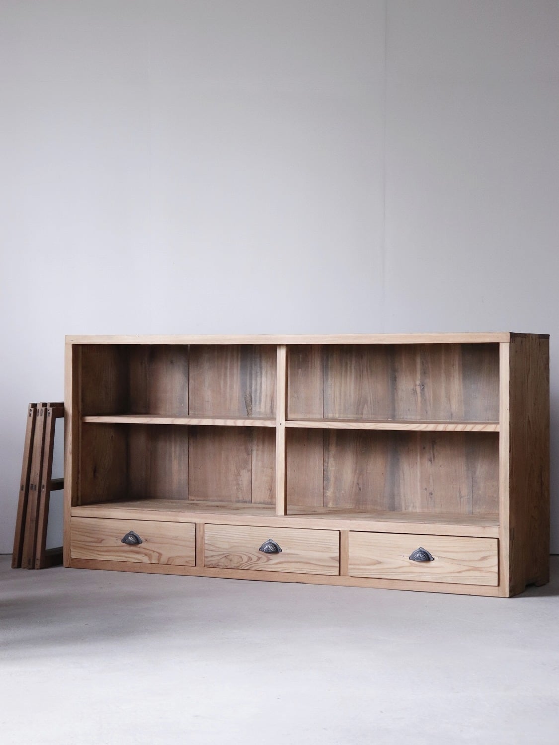 ガラス戸棚 横長 | アルドマ 古道具・古家具・アンティーク