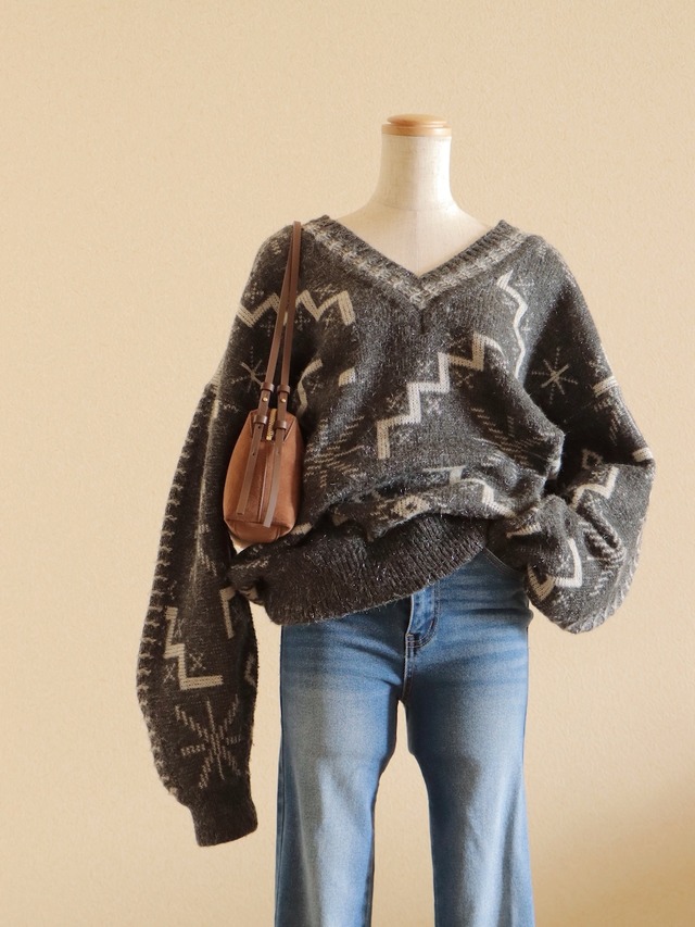 ●made in ITALY wool geometric jacquard design sweater